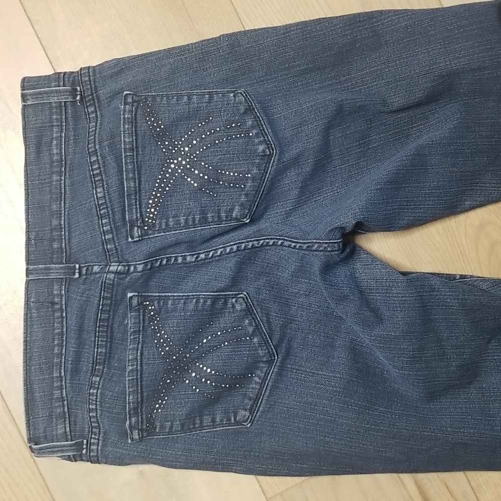 NYDJ Lift tuck Straight Jean's with bedazzled pockets - Picture 7 of 7